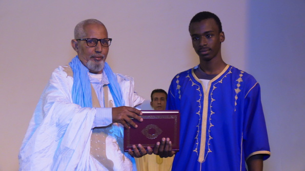 Récompense des as de la récitation du coran au centre culturel marocain Récompense des as de la récitation du coran au centre culturel marocain