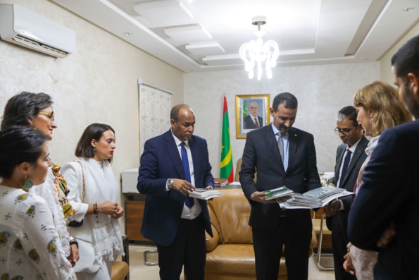 Une délégation de l’Université Juan Carlos d’Espagne chez le Ministre de la Culture Une délégation de l’Université Juan Carlos d’Espagne chez le Ministre de la Culture