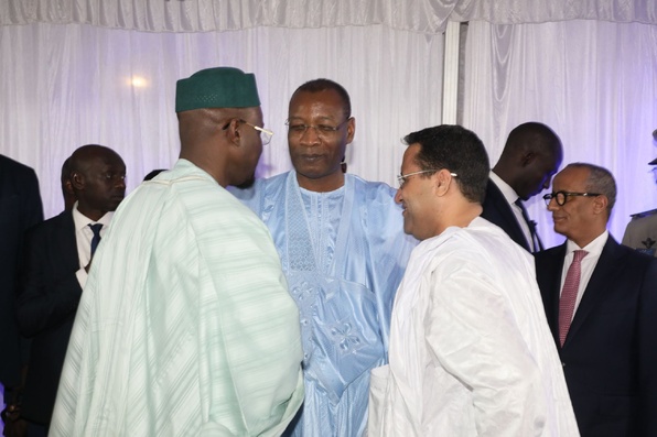 Somptueux diner en l’honneur du premier Ministre sénégalais Somptueux diner en l’honneur du premier Ministre sénégalais