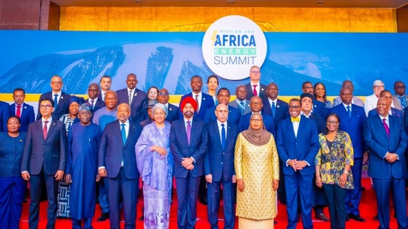 Sommet africain sur l’énergie : 30 chefs d’états et de gouvernements s’engagent à soutenir l’accès à l’électricité Sommet africain sur l’énergie : 30 chefs d’états et de gouvernements s’engagent à soutenir l’accès à l’électricité