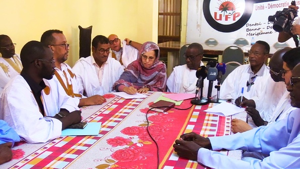 Perspectives de dialogue : remise de la feuille de route de l’opposition Perspectives de dialogue : remise de la feuille de route de l’opposition