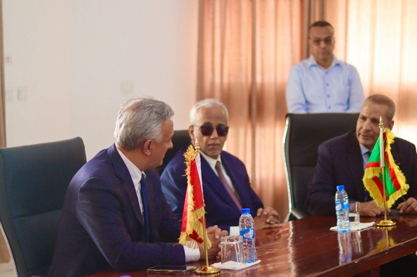 Visite au port du Ministre délégué, auprès du chef du gouvernement marocain, chargé de l’investissement Visite au port du Ministre délégué, auprès du chef du gouvernement marocain, chargé de l’investissement