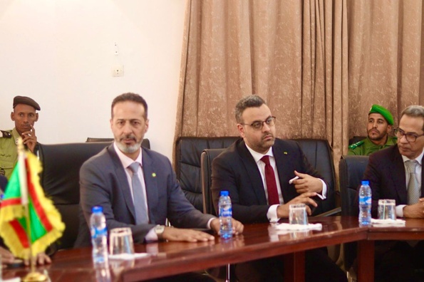 Visite au port du Ministre délégué, auprès du chef du gouvernement marocain, chargé de l’investissement Visite au port du Ministre délégué, auprès du chef du gouvernement marocain, chargé de l’investissement