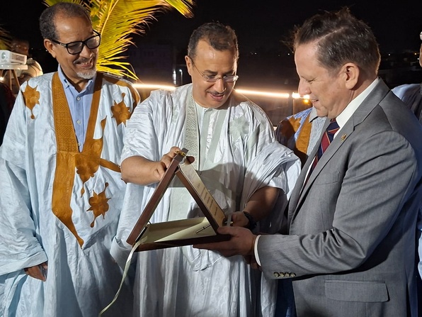 Cérémonie d’hommage et d’adieu en l’honneur de M. John Ice, conseiller à l’Ambassade des États-Unis à Nouakchott.