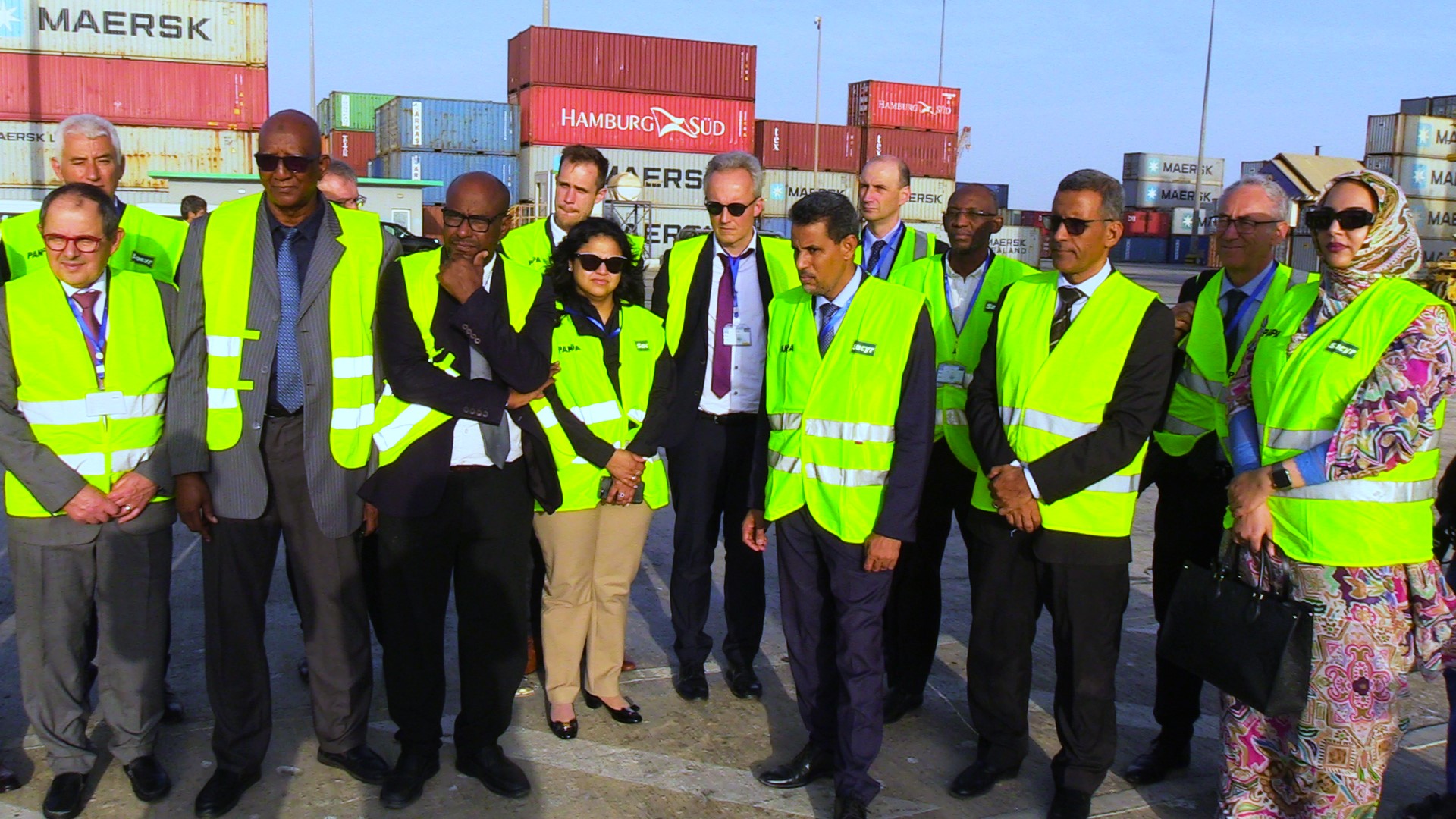 Une délégation européenne en visite au port de Nouakchott